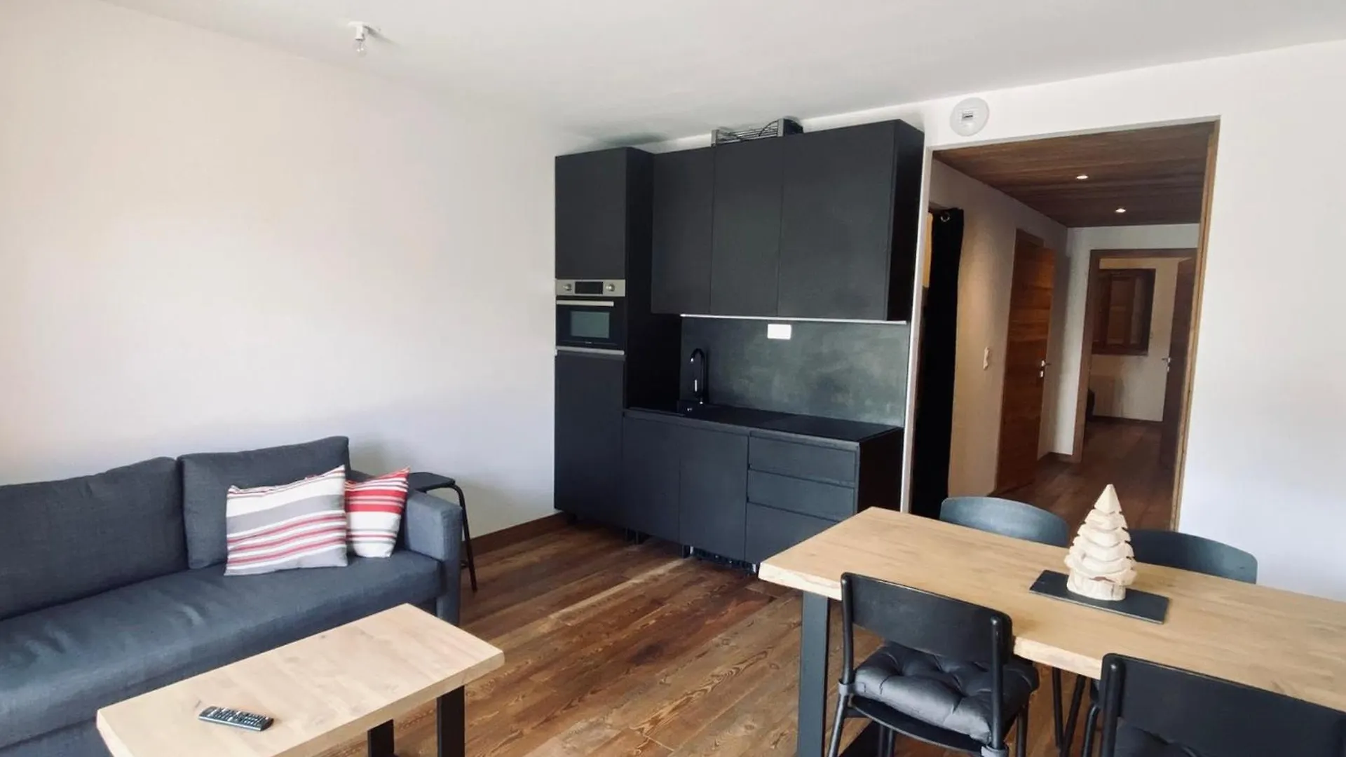 Luxueux Appartement 3* Avec Terrasse Et Garage Prive, A 100M Des Pistes Et Proche Des Commodites - Fr-1-445-176 Montgenevre Apartment